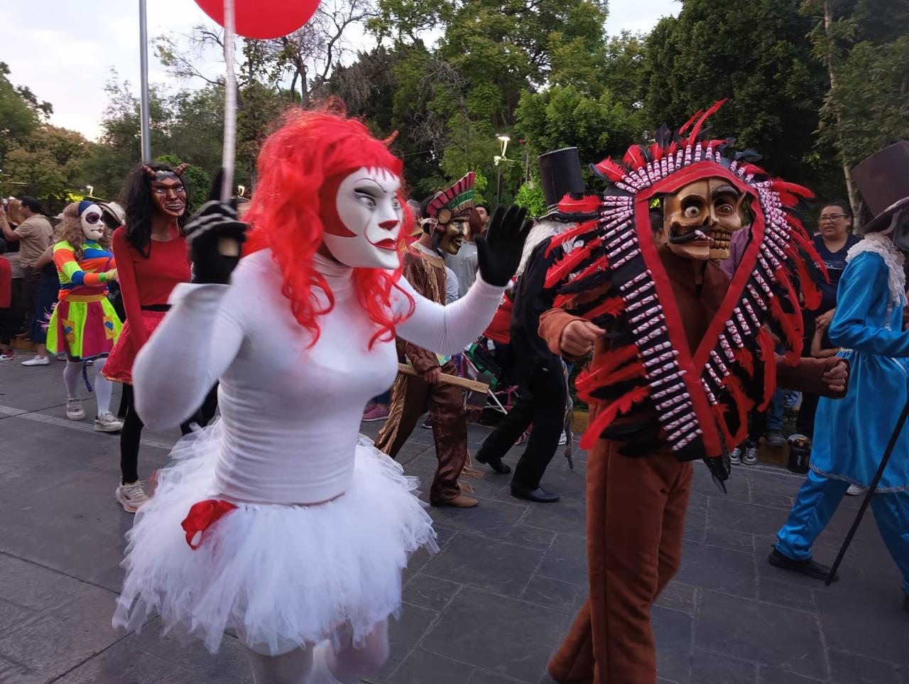 Celebración de Xantolo 2025 paraliza el centro de la capital potosina